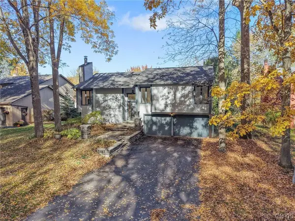 3191 Fields End DR, Baldwinsville, NY 13027