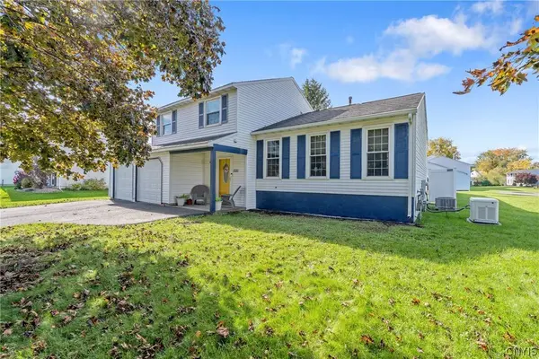 8581 Tartan DR N, Cicero, NY 13039