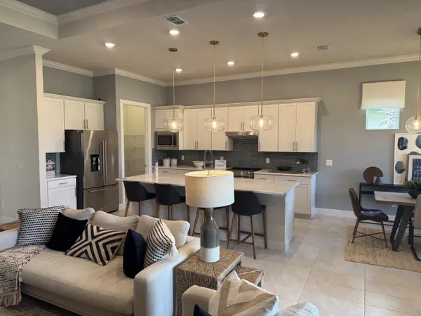feature image of Exploring Real Estate in Ocala: Del Webb Stone Creek vs. On Top of the World