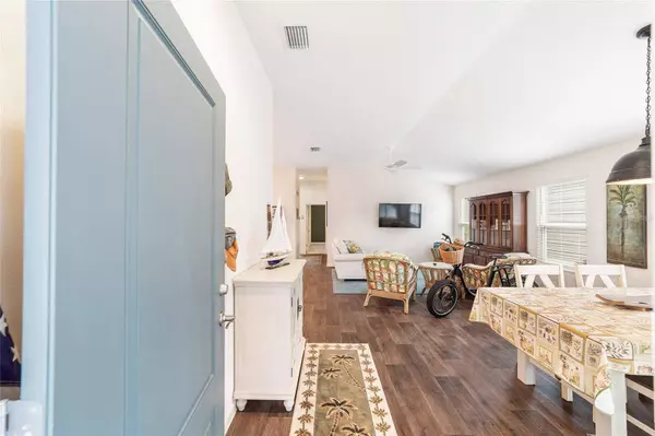 972 GREG TER, The Villages, FL 32163