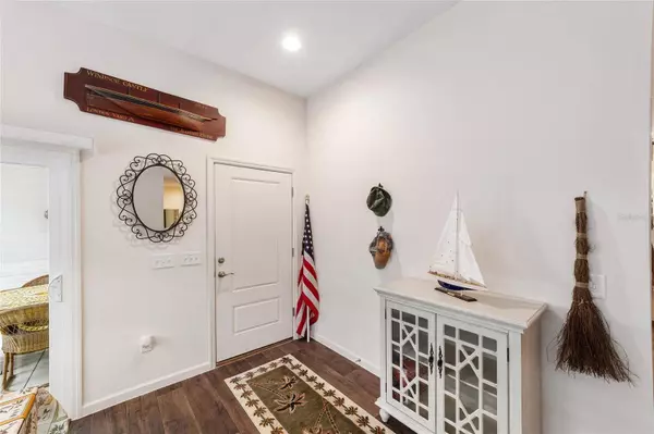 972 GREG TER, The Villages, FL 32163