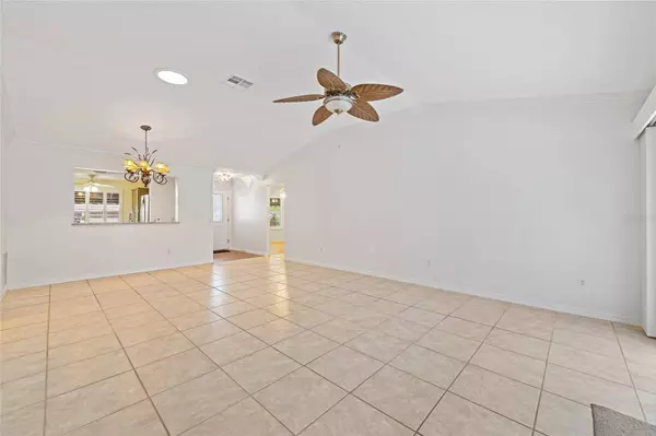 1110 SALIDO AVE #20, Lady Lake, FL 32159