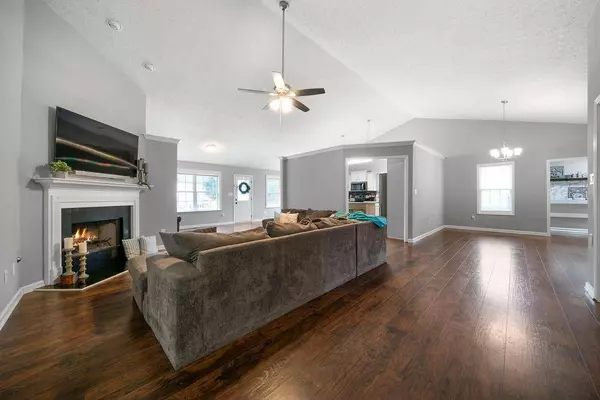 137 Cambridge Pointe, Villa Rica, GA 30180