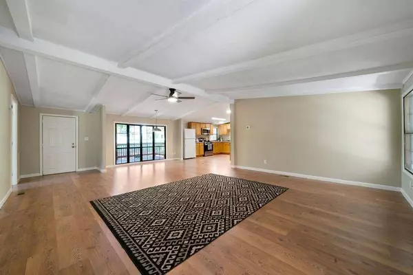 985 Brooks Rackley RD, Dallas, GA 30157