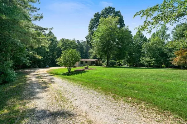 985 Brooks Rackley RD, Dallas, GA 30157