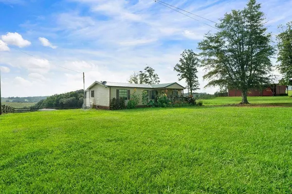 339 Cavender LN, Bowdon, GA 30108