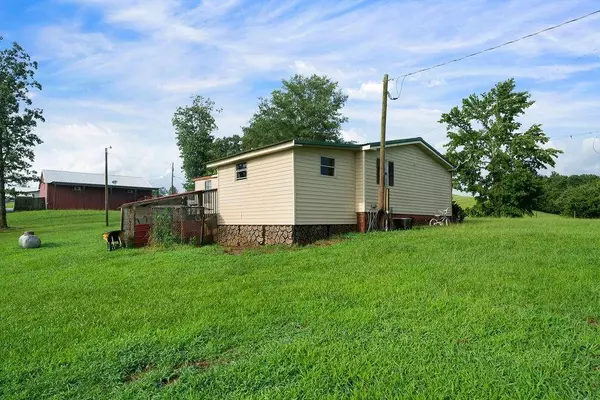 339 Cavender LN, Bowdon, GA 30108