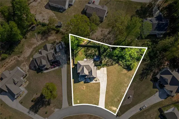 308 Stonegate CT, Dallas, GA 30157