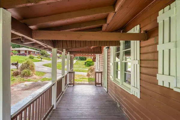 104 Elm ST, Adairsville, GA 30103