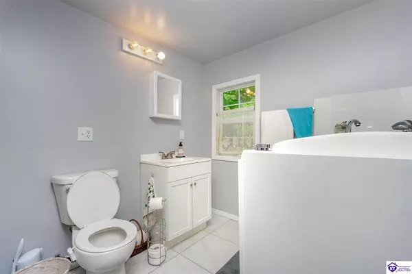 14274 Hodgenville Road, Mount Sherman, KY 42764