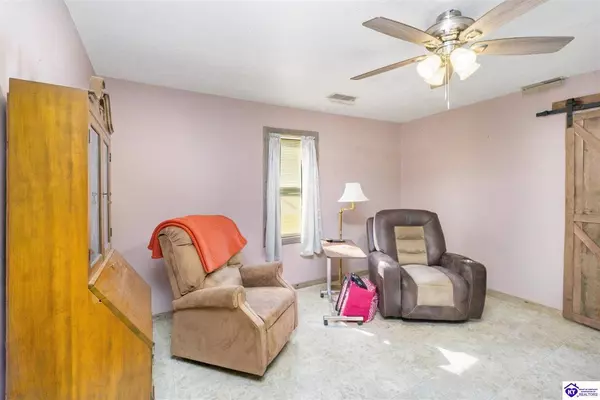 14274 Hodgenville Road, Mount Sherman, KY 42764