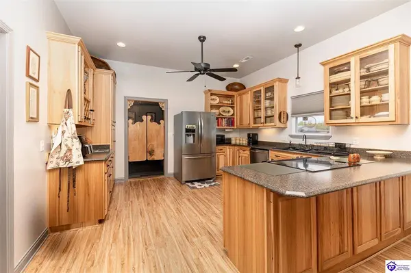 3186 Bardstown Road, Hodgenville, KY 42748