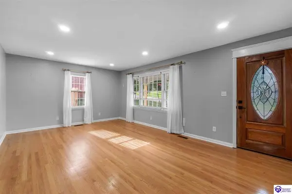 415 Deepwood Drive, Elizabethtown, KY 42701