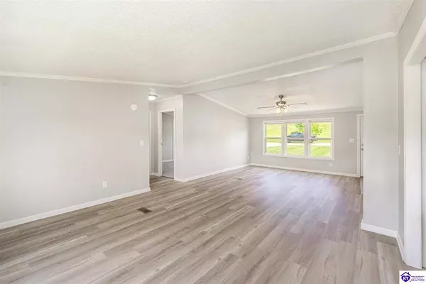 14411 Hardinsburg Road, Cecilia, KY 42724