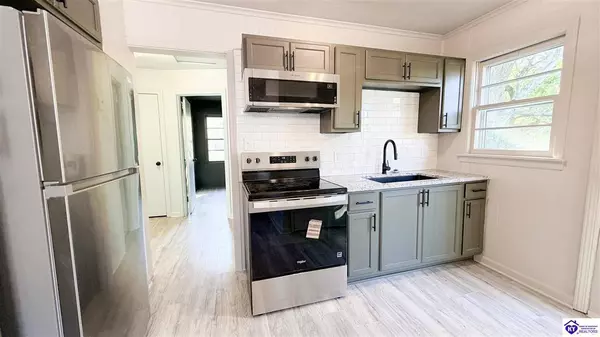 512 Village Drive, Elizabethtown, KY 42701