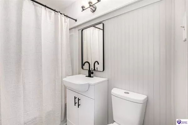 512 Village Drive, Elizabethtown, KY 42701