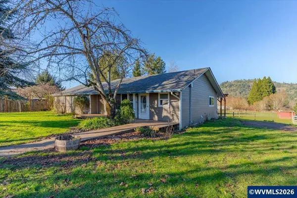 38159 Weirich Dr, Lebanon, OR 97355