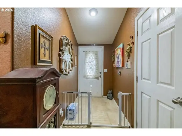 5323 OLYMPIC CIR, Eugene, OR 97402