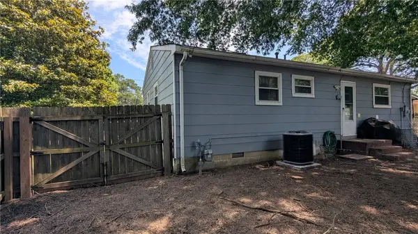 7 Crutchfield DR, Newport News, VA 23602