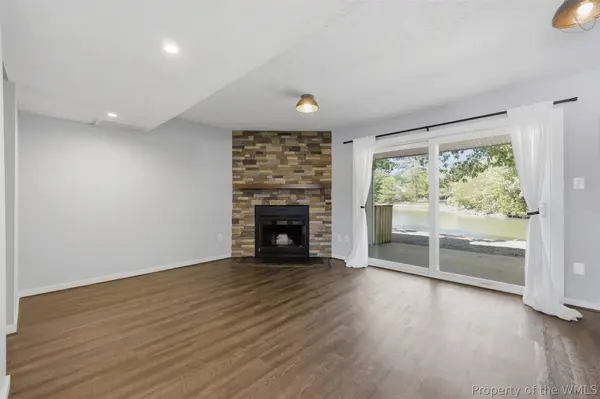 7867 Sunset DR #4A, Hayes, VA 23072