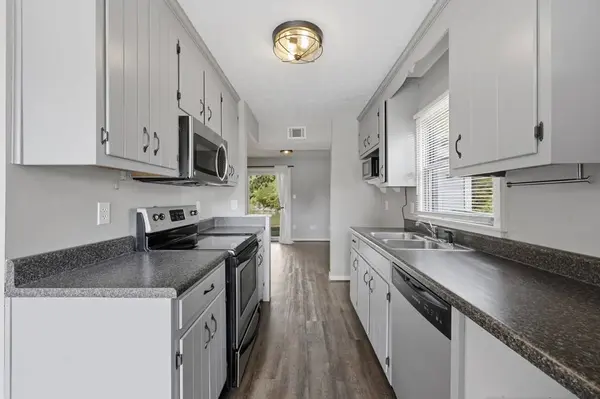 7867 Sunset Drive, Hayes, VA 23072