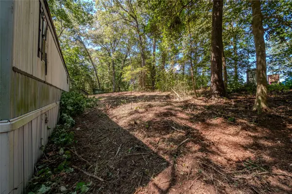 166 Barricks Mill RD, Topping, VA 23169