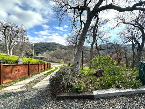 42757 Capanero Oaks Court, California Hot Springs, CA 93207