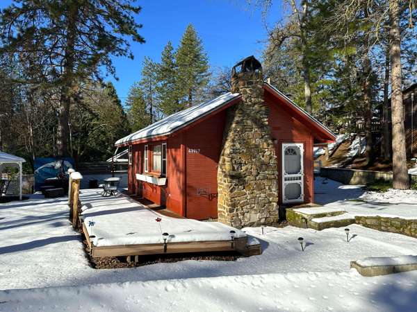 43947 Pine Flat Drive, California Hot Springs, CA 93207