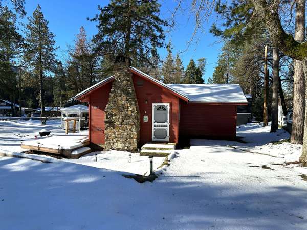 43947 Pine Flat Drive, California Hot Springs, CA 93207