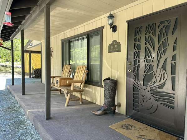 44127 Pine Flat Drive, California Hot Springs, CA 93207