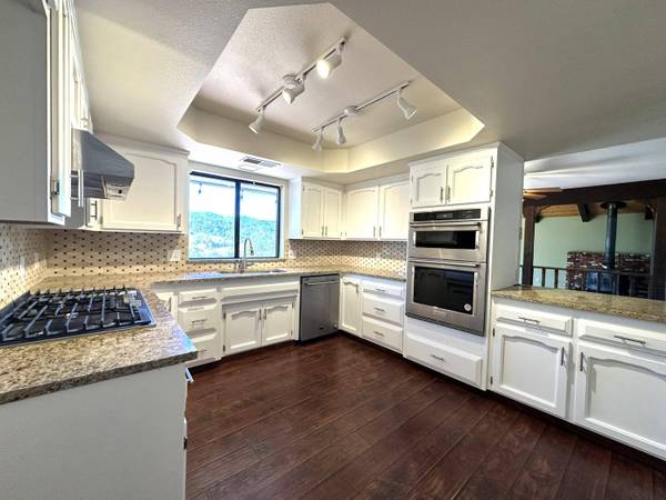 43150 Hot Springs Drive, California Hot Springs, CA 93207