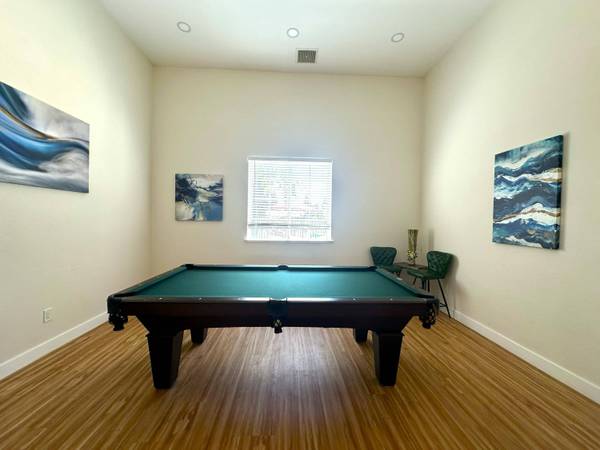 100 S Westwood Street #8, Porterville, CA 93257
