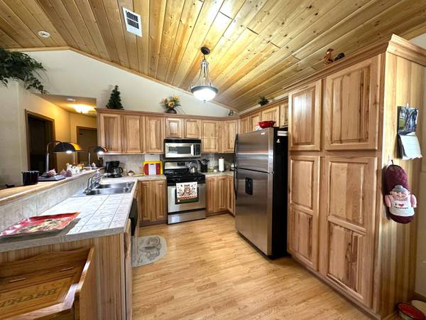 44267 Pine Flat Drive, California Hot Springs, CA 93207