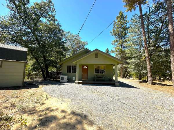 44267 Pine Flat Drive, California Hot Springs, CA 93207