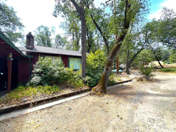 356 Cedar Brk Trail, California Hot Springs, CA 93207