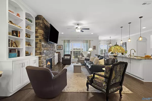 181 Bakers Farm Drive, Decatur, AL 35603