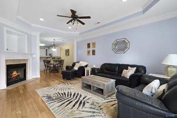 28 Jackson Way, Decatur, AL 35603