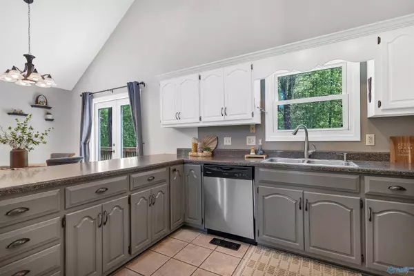 591 County Road 1427, Cullman, AL 35058