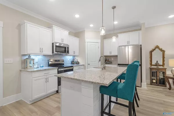 413 Lando Cain Road, Hartselle, AL 35640