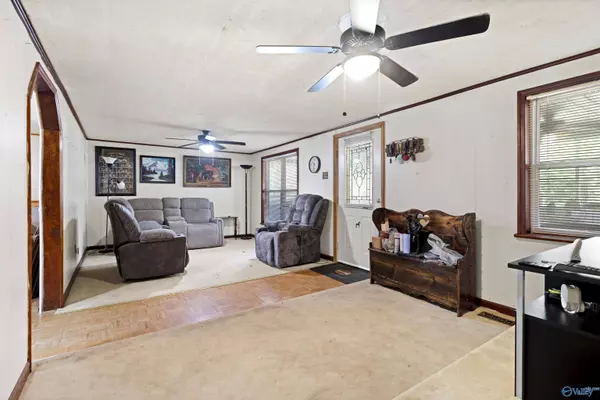 80 Shirley Hill, Somerville, AL 35670