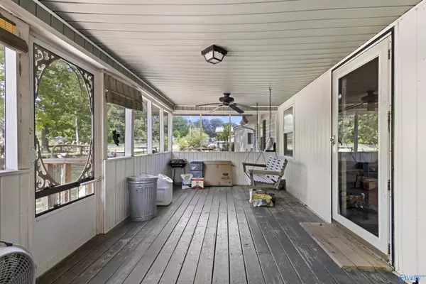 80 Shirley Hill, Somerville, AL 35670