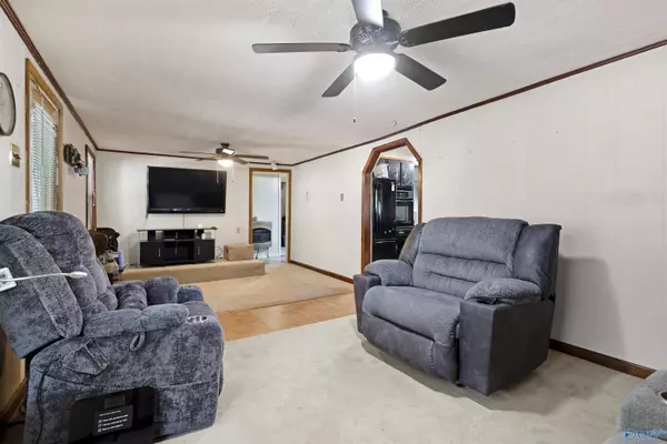 80 Shirley Hill, Somerville, AL 35670