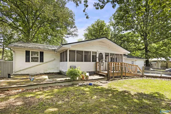 80 Shirley Hill, Somerville, AL 35670