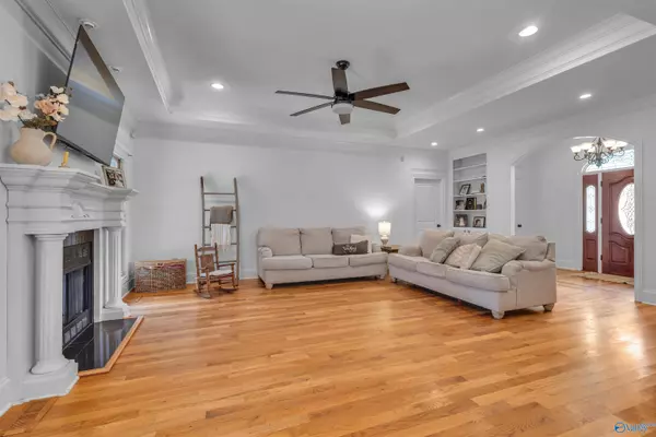 89 Lyle Circle, Somerville, AL 35670