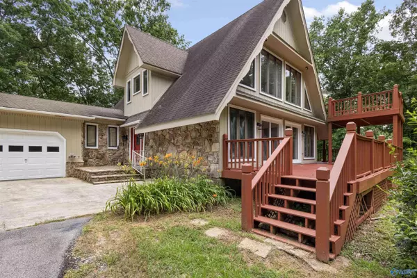 282 Tall Pine Road, Hartselle, AL 35640