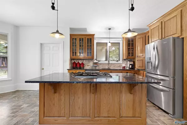 1125 Perkins Wood Road, Hartselle, AL 35640