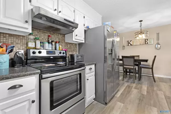 443 Gum Springs Road, Hartselle, AL 35640