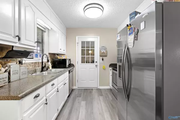 443 Gum Springs Road, Hartselle, AL 35640