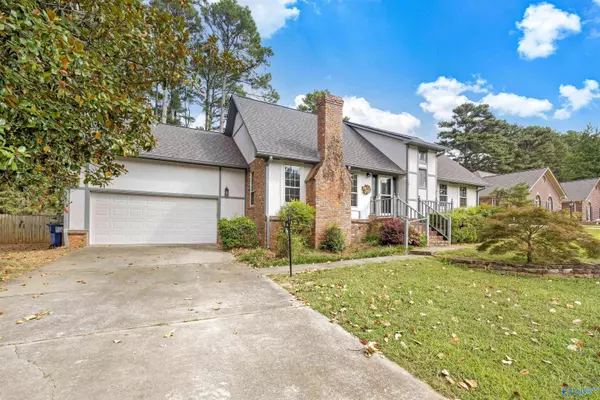 101 Mountain View Lane, Madison, AL 35758