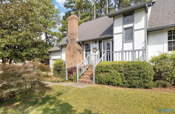 101 Mountain View Lane, Madison, AL 35758